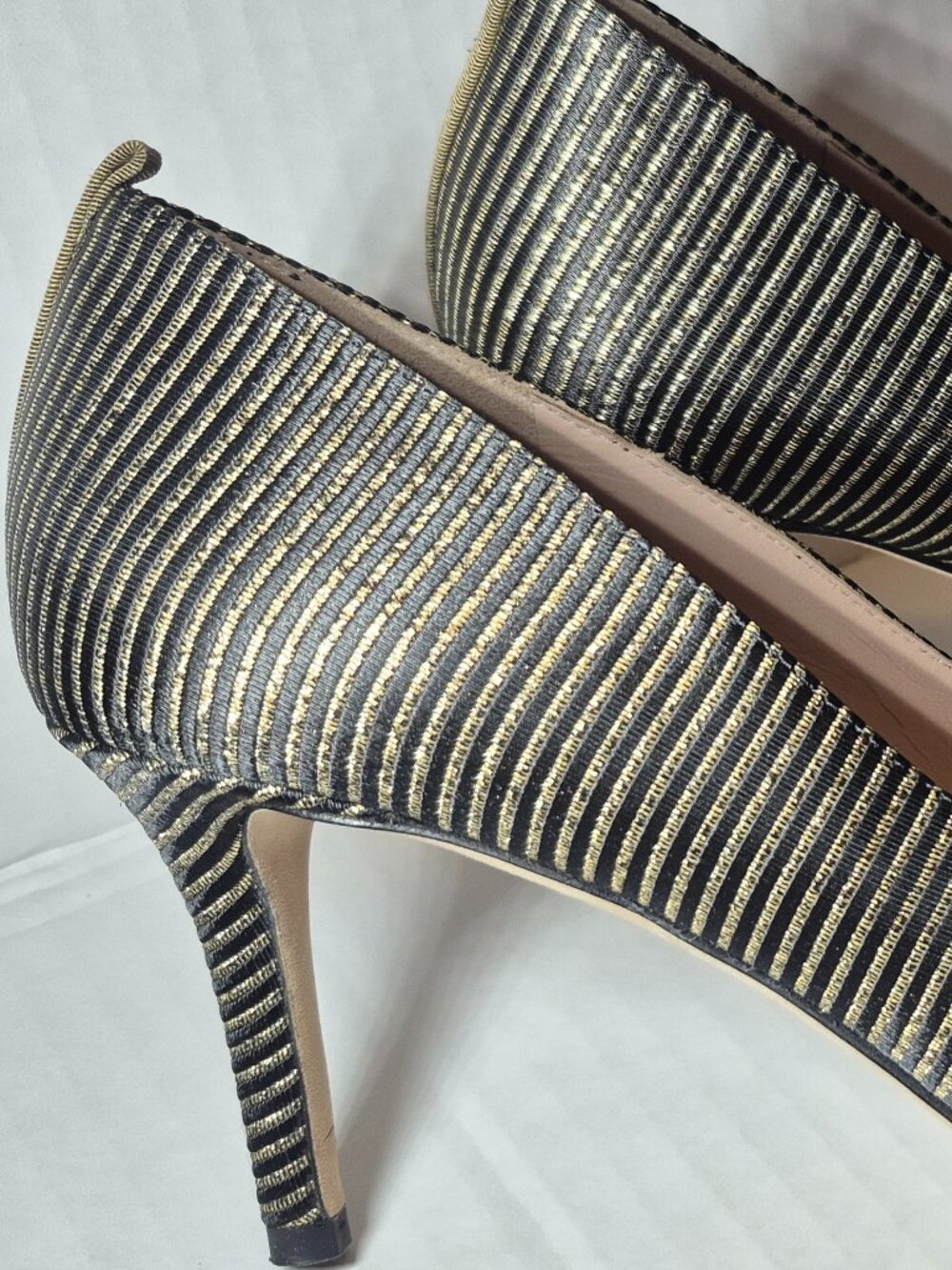 Sarah Jessica Parker SJP Heels Fawn Black Gold w